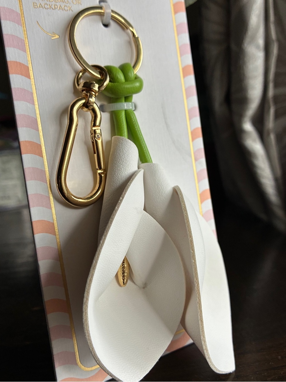 Piperlime White Floral Bag Charm Key. - Picture 4 of 6